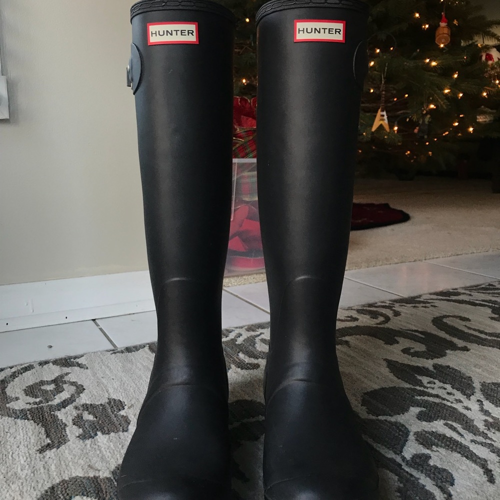 Matte Black Tall Hunter Rainboots